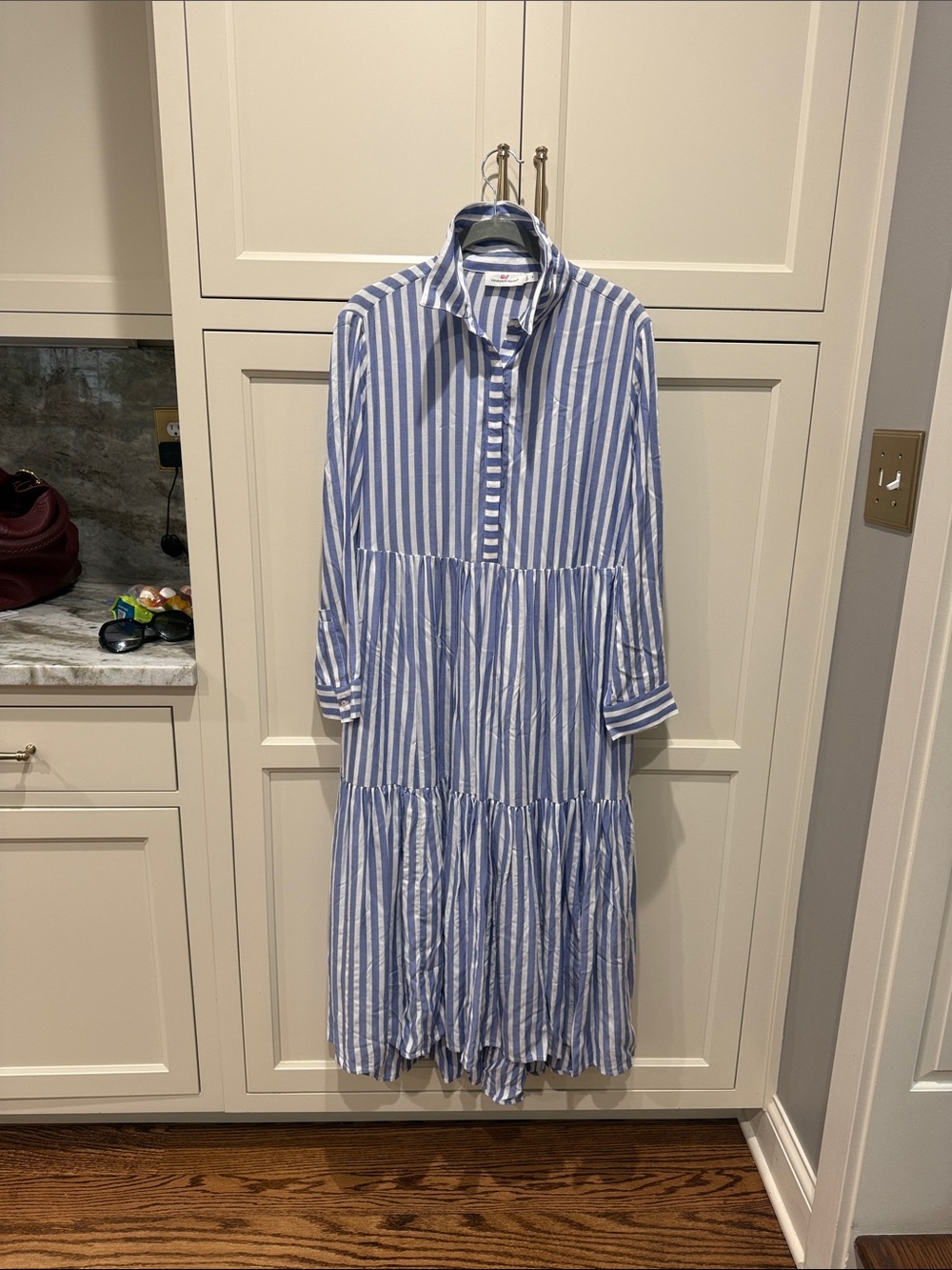 Vineyard Vines Blue and White Striped Tiered Shirt Dress New W/out Tags Sz 4+ - Picture 5 of 6